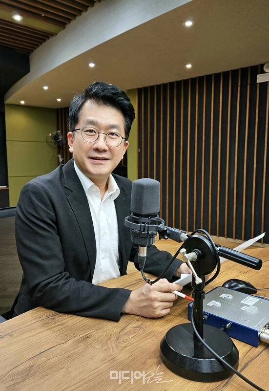 CBS '한판승부' 앵커 