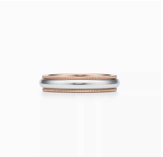 국내 신혼부부들에게 결혼 반지로 인기가 높은 티파니 밀그레인 밴드링. 티파니는 주요 제품에 대해 오는 26일 가격 인상을 단행할 예정이다./티파니 제공