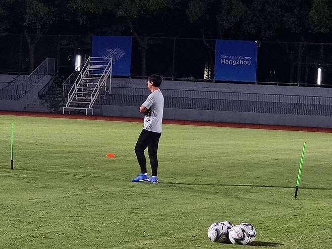 황선홍 감독 [촬영 이의진]