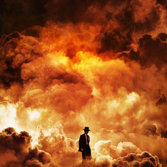 크리스토퍼 놀란의 영화 ‘오펜하이머’(2023)의 포스터. [사진 유니버설픽처스]