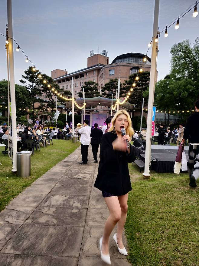 디오니소스 와인페어 공연.