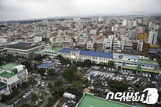 제주시청사 전경. ⓒ News1 홍수영 기자