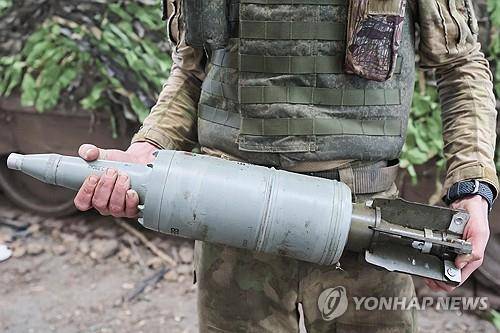 우크라이나 동부 도네츠크 지역에서 전투 중인 러시아 군인 [타스 연합뉴스 자료사진. 재판매 및 DB 금지]