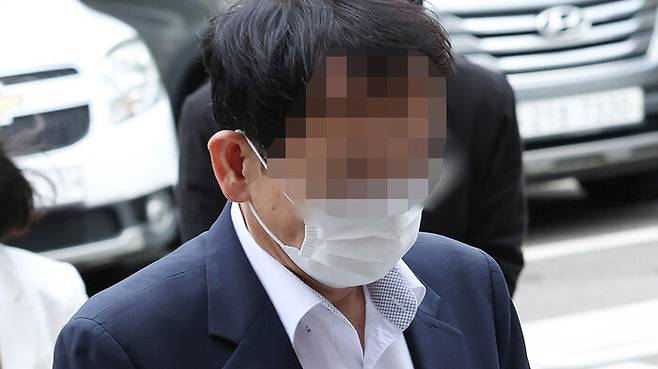 라덕연 씨 일당의 투자 유치를 도운 증권사 부장 한 모 씨