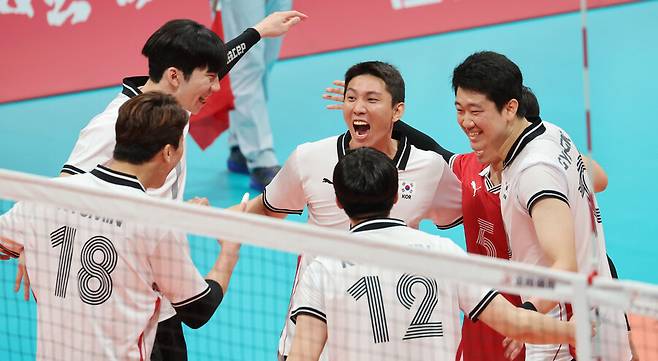 ▲ 한국 남자 배구 대표팀. 5세트 막판까지도 승리의 기회가 있었다. ⓒ 연합뉴스