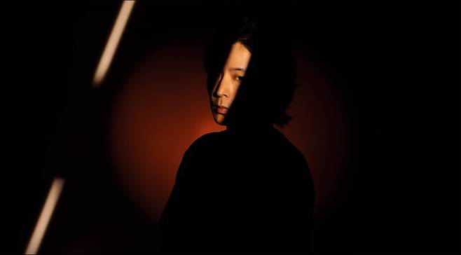 (사진=아더사이드)