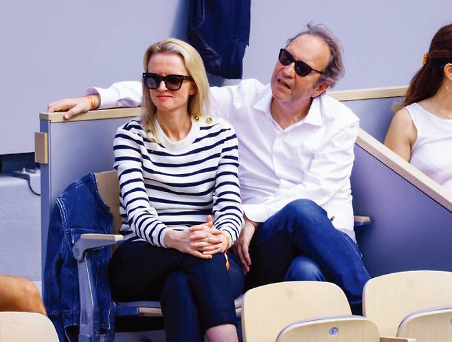 아르노 회장의 맏딸 델핀 아르노와 자비에르 니엘 커플.