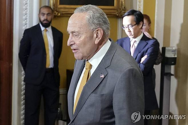 척 슈머 미국 민주당 상원 원내대표 [AP 연합뉴스 자료 사진. 재판매 및 DB 금지]