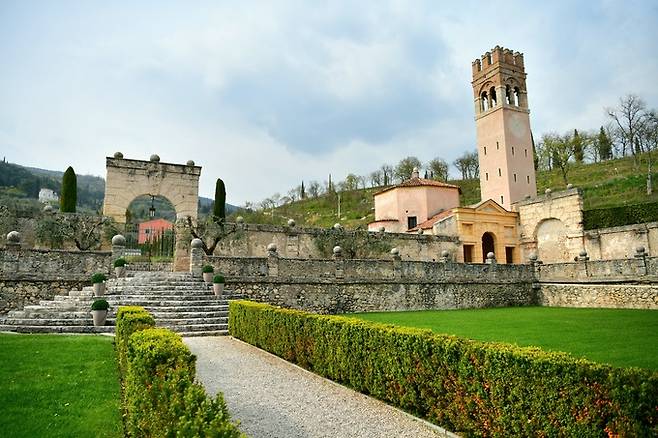 알레그리니 빌라 델라 토레 전경.