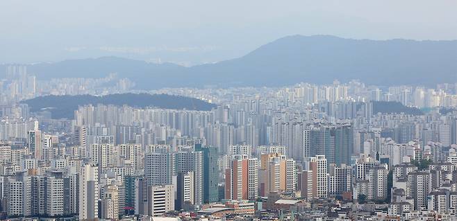 서울 남산에서 내려다본 서울시내 아파트 일대. [출처 : 연합뉴스]