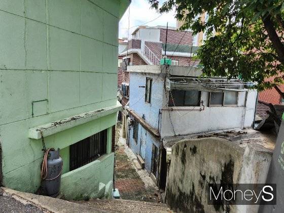 서울 서대문 북아현2구역 재개발촉진구역의 모습. 관리처분계획인가를 앞두고 시공사업단과의 공사비 분쟁을 겪었다./사진=정영희 기자