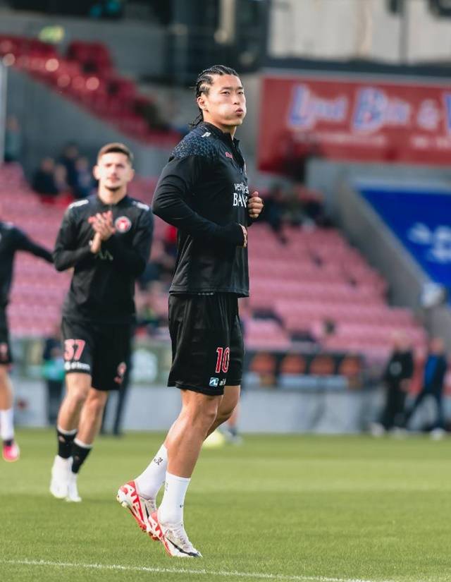 헤어스타일을 바꾼 조규성. /사진=미트윌란 SNS