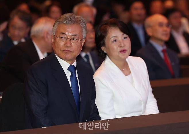 문재인 전 대통령이 지난 19일 오후 서울 영등포구 63빌딩에서 열린 9·19 평양공동선언 5주년 기념식에 참석해 있다. ⓒ사진공동취재단