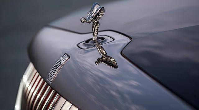 롤스로이스 드롭테일 ‘라 로즈 누아르’