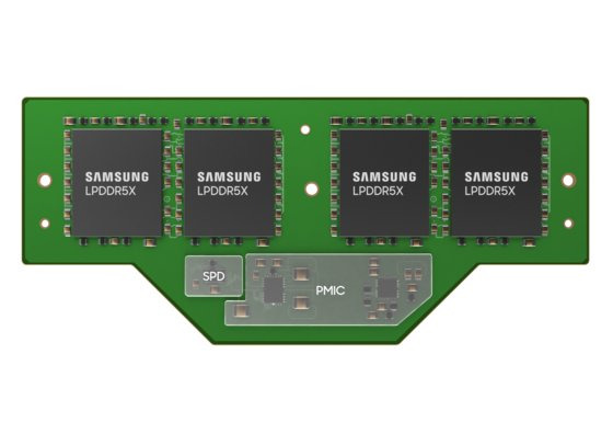 삼성전자가 PC·노트북 D램 시장의 판도를 바꿀 LPDDR D램 기반 7.5Gbps LPCAMM을 업계 최초로 개발했다고 26일 밝혔다.   LPCAMM은 기존 모듈 대비 탑재 면적을 최대 60% 이상 줄여 PC나 노트북을 더 얇게 만들 수 있다. 사진 삼성전자