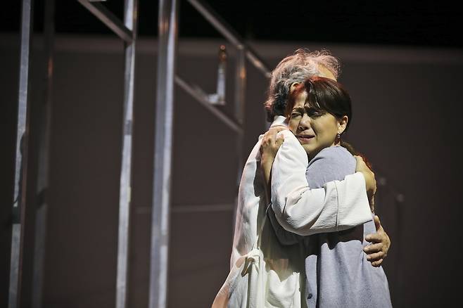 연극 '더 파더' [스튜디오 반 제공. 재판매 및 DB 금지]