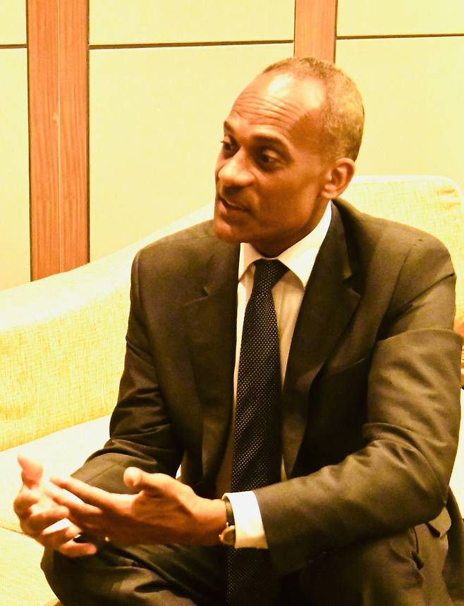 Adam Afriyie, Member of Parliament of the United Kingdom speaks in an interview with Korea Herald at Conrad Seoul in Yeongdeungpo-gu, Seoul on Friday. (Sanjay Kumar/The Korea Herald)