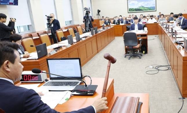 지난 26일 국회 환노위에서 열린 가습기살균제 피해구제 공청회. [연합]