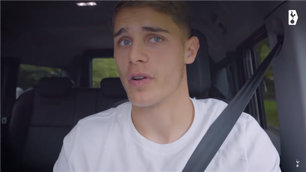 손흥민을 언급하는 미키 반 더 벤. 사진┃토트넘 홋스퍼 공식 SNS