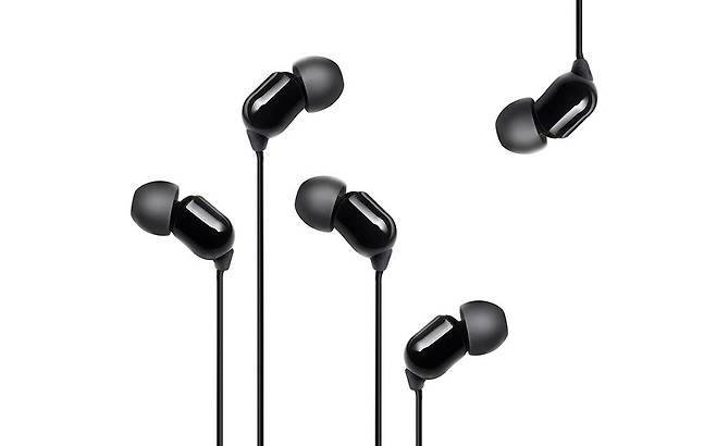 유선 이어폰은 무선의 편리함 못지 않은 장점이 있다 / 출처=엔바토엘리먼트