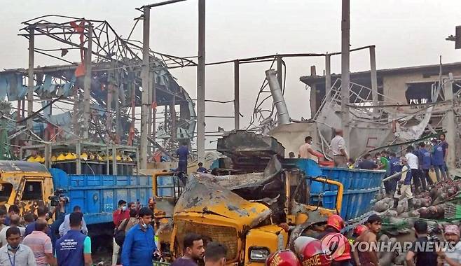 폭발사고 난 방글라데시 시타쿤다의 산소 재충전 공장  [신화 연합뉴스 자료사진. 재판매 및 DB 금지]