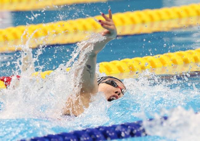 ▲ 정소은이 역영을 펼치고 있다. ⓒ 연합뉴스