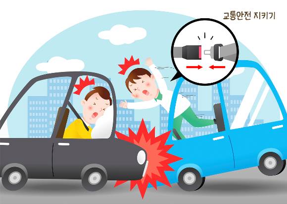 뒷좌석 안전띠 착용에 대한 의식 수준이 여전히 낮은 것으로 나타났다./그래픽=이미지투데이