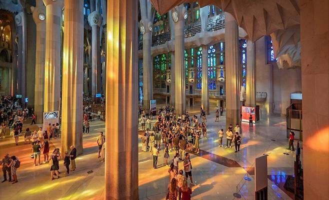 바르셀로나 성가정성당 내부 모습 [Basilica de la Sagrada Familia 페이스북 발췌. 재판매 및 DB 금지]