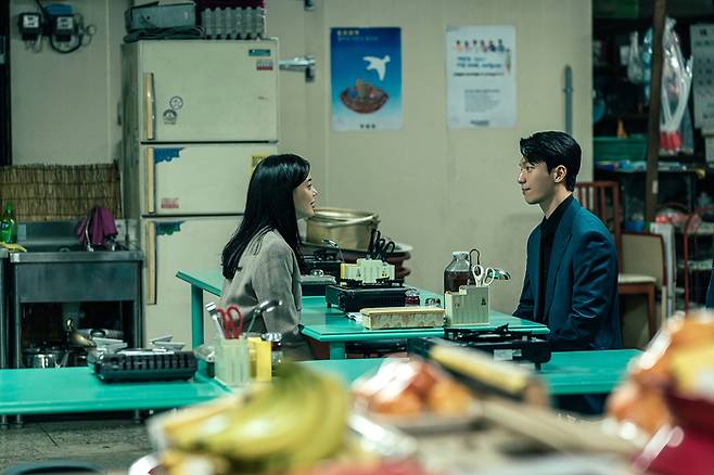 디즈니+ 오리지널 시리즈 ‘최악의 악’ 4, 5화 스틸컷. 디즈니+ 제공.