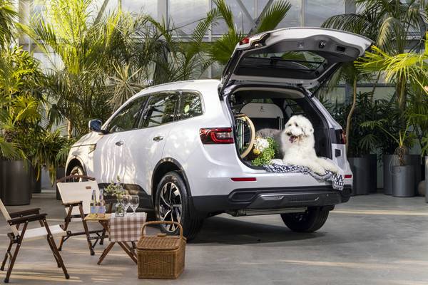 르노코리아가 내놓은 QM6의 화물형 모델 QM6퀘스트. [르노코리아 제공]