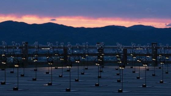 돔 패리뇽 로제 빈티지 2009 출시와 함께 한 일본 교토 행사. 사진 돔 페리뇽