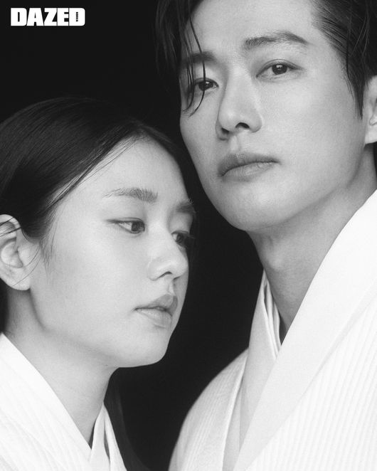  ⁇  Couple ⁇  Namgoong Min, Ahn Eun-jins Intimate relationship picture B cut was released.MBC Gilt Drama  ⁇  Couple  ⁇  (Directed by Hong Seok-woo / Directed by Kim Sung-yong Lee Han-jun Chun Soo-jin / Playwright Hwang Jin-young) is a human history melodrama that deals with the love of couples and the vitality of the people.Saint Patricks Day1, which was first broadcast in August, recorded the highest audience rating of 12.2% (Nielsen Korea nationwide), ranking first in the ratings of all channels. ⁇  Couple  ⁇  led the acclaim of Saint Patricks Day1, a powerful storytelling, delicate yet powerful production, powerful scale, and overwhelming acting power of actors.At the center are Namgoong Min (Yizhang County Station) and Ahn Eun-jin (Yu Gil-chae Station), which depicts a fateful love that has not prevented war.Yizhang County and Yu Gil-chae, who were separated from each other, missed each other and loved each other while passing the crisis of dying in the sickness of the sick man Horan.Yizhang County saved Yu Gil - chae s life several times, and Yu Gil - chae stood up and stood up in a terrible trial to keep his promise to Yizhang County.Numerous viewers who were immersed in the mournful love of the two cheered for the flower path of the Intimate relationship  ⁇  Jang-chae (Jang Hyun Gil-chae), claiming to be  ⁇ Couple  ⁇ .In the midst of this, two actors Namgoong Min and Ahn Eun-jin photographed the Hanbok Intimate relationship picture before the airing of  ⁇  Couple ⁇  Saint Patricks Day2.Stylish and fascinating Hanbok Intimate relationship pictorial was born. Here,  ⁇  Couple  ⁇   ⁇   ⁇   ⁇   ⁇   ⁇   ⁇   ⁇   ⁇   ⁇   ⁇   ⁇   ⁇   ⁇   ⁇   ⁇   ⁇   ⁇   ⁇   ⁇   ⁇   ⁇   ⁇   ⁇ .Many viewers poured out responses such as  ⁇   ⁇   ⁇   ⁇   ⁇   ⁇   ⁇   ⁇ ,  ⁇   ⁇   ⁇   ⁇   ⁇ ..............................On the 6th, Couple  ⁇  Namgoong Min, Ahn Eun-jins Intimate relationship picture B cuts were added.Namgoong Min Min, who showed a superb visual with a nice blue hanbok, Ahn Eun-jin, who showed off the fragrance of a mature woman by revealing her thin shoulders, and Namgoong Min X Ahn Eun-jins Intimate relationship shot that showed Kimi through black and white.Indeed, the admiration of the Intimate relationship is also evident.On the other hand,  ⁇  Couple ⁇  Saint Patricks Day2 exposes the premiere video and teaser video sequentially and raises the expectation of viewers.The scene of the reunion of Yizhang County and Yu Gil-chaes tears is already hurting the hearts of many couples.Yizhang County and Yu Gil-chaes love story MBC Gilt Drama  ⁇  Couple  ⁇  Saint Patricks Day2 will be broadcasted at 9:50 pm on the 13th.dazed