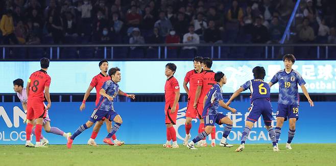 ▲ 한국이 일본에 경기 시작 1분 30초 만에 실점을 허용했다. 대회 첫 선제 실점. ⓒ연합뉴스