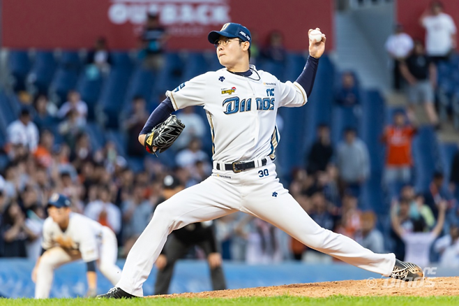 NC 김영규가 9일 창원 한화전에서 호투하고 있다. NC 제공