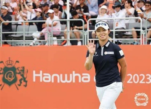 올시즌 KLPGA투어 파4 홀에서 평균타수 1위에 오른 김수지. [사진=KLPGA]