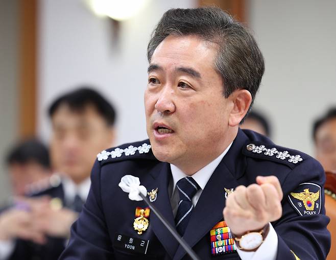 12일 오전 서울 경찰청에서 열린 경찰청·도로교통공단에 대한 국회 행정안전위원회 국정감사에서 윤희근 경찰청장이 의원 질의에 답하고 있다. ⓒ연합뉴스