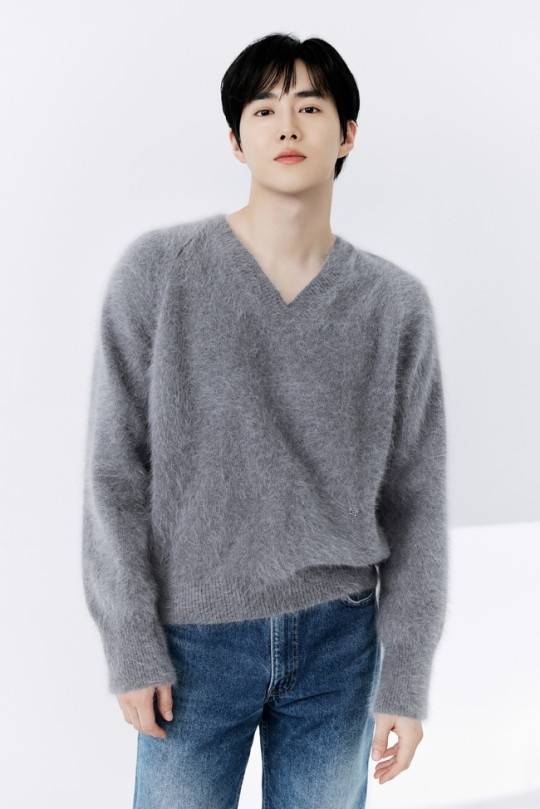 수호는 한지민·이민기에 대해 “평생 가까이 지내고 싶은 형, 누나”라고 애정을 표했다. 사진 ㅣSM