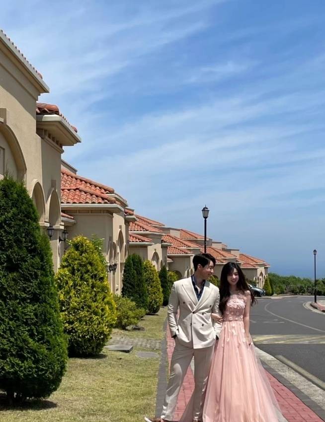 왼쪽부터 심형탁, 히라이 사야 /  심형탁 소셜미디어