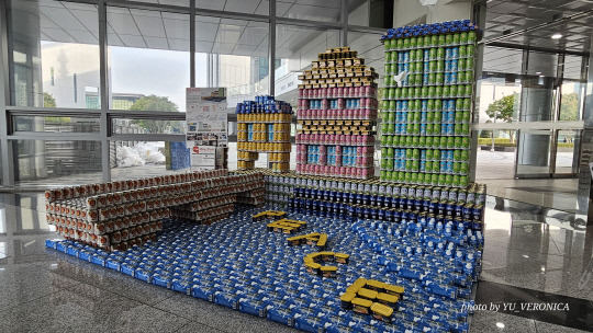 충남건축사협회는 최근 도내 건축 관련 구성원과 함께 '충남 캔스트럭션 대회'에서 제작한 조형물의 충남도청 문예회관 로비 전시를 15일 성료했다. 사진=충남건축사협회