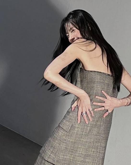 나나 (개인 계정 캡처)