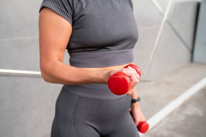 대장암과 비만을 예방하려면 무엇보다 과식을 피하고 규칙적으로 운동하는 생활습관이 중요하다. [사진=클립아트코리아]