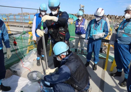 On October 3 (local time), authorities collect samples before the second discharge of contaminated water (treated water according to the Japanese government) from the first unit of the Fukushima-Daiichi Nuclear Power Plant in Okuma, Fukushima, Japan. Courtesy of the Tokyo Electric Power Company (TEPCO)