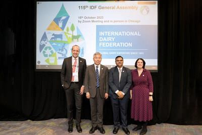 Dr. Yun elected to the Board of Directors  at the IDF General Assembly in Chicago (PRNewsfoto/Yili Group)