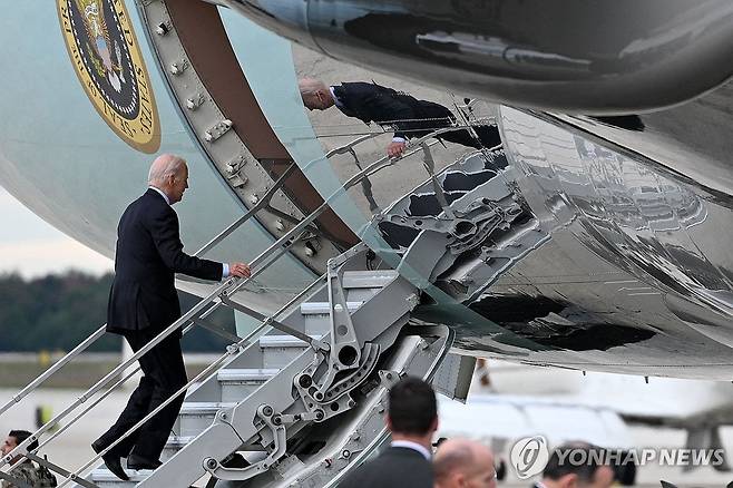 중동위기 완화를 위해 이스라엘로 떠나는 바이든 [AFP 연합뉴스. 재판매 및 DB 금지]