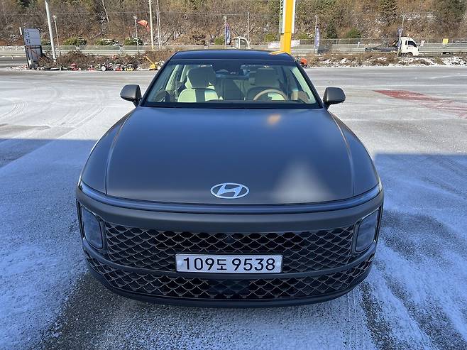 신형 그랜저 하이브리드 전면부