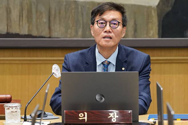 이창용 한국은행 총재가 19일 서울 중구 한국은행에서 열린 금융통화위원회를 주재하고 있다./사진=공동취재단