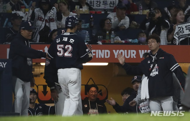 5회초 5-5 동점을 만들어 내는 두산. /사진=뉴시스