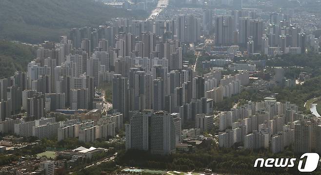 서울 송파구 롯데월드타워 서울스카이에서 바라본 강남구 아파트 단지. 2023.9.5/뉴스1 ⓒ News1 박세연 기자