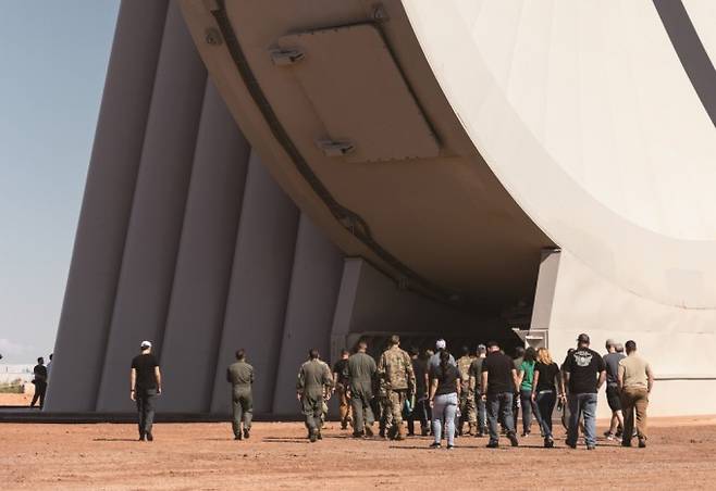 우주 항공 스타트업인 스핀런치는 진공 상태인 대형 원심분리기 안에 발사체를 넣은 뒤 빠르게 회전시켜 던져서 발사하는 기술을 개발하고 있다. SpinLaunch 제공