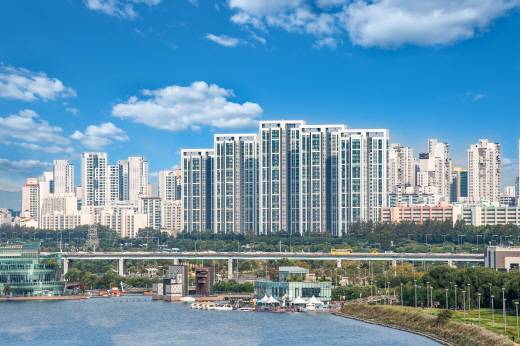 올들어 한국은행의 기준금리 연속 동결에도 시중은행들은 주택담보대출 변동금리를 올려 8%에 육박하는 상황이다. 이 때문에 매수 움직임도 둔화되고 있다./사진=이미지투데이